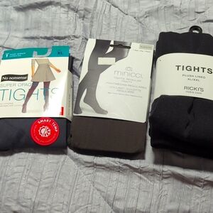3 pairs of women's footed tights